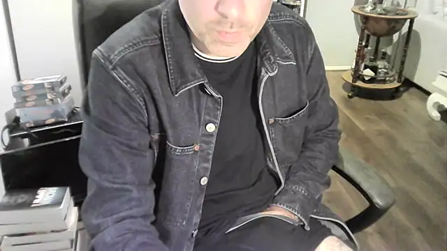 Chrisprngr online show from 09/29/25, 11:54