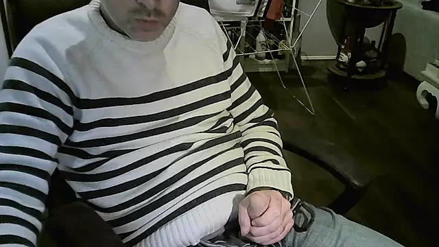 Chrisprngr online show from 10/27/25, 05:25