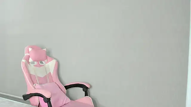 kendal hot01 online show from 11/22/25, 06:07