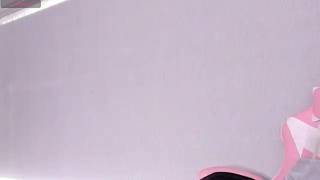 kendal hot01 online show from 01/12/26, 02:24