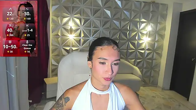 Snapshot of hellen_tease chatting on 06/02/26, 12:49 hellen tease online show from 06/02/26, 12:49