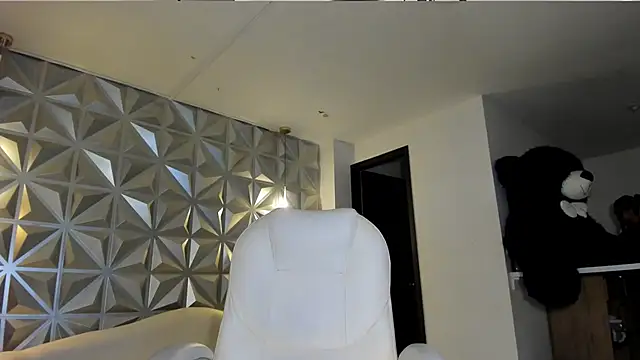 hellen tease online show from 04/20/26, 01:13