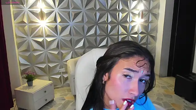 hellen tease online show from 05/25/26, 12:37