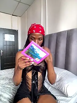 Trans fairy online show from 01/18/26, 11:24