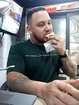 Catire10  online show from 10/22/25, 01:32