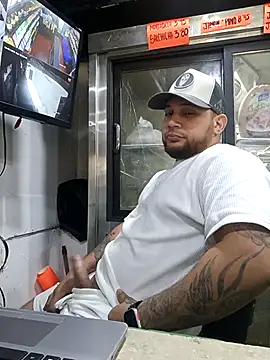 Catire10  online show from 11/26/25, 01:55