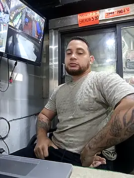 Catire10  online show from 12/15/25, 02:56