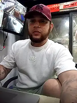 Catire10  online show from 10/13/25, 02:07