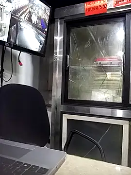 Catire10  online show from 10/21/25, 01:54