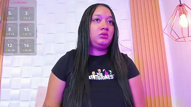 Snapshot of AriaBelle chatting on 11/21/25, 11:09 AriaBelle online show from 11/21/25, 11:09