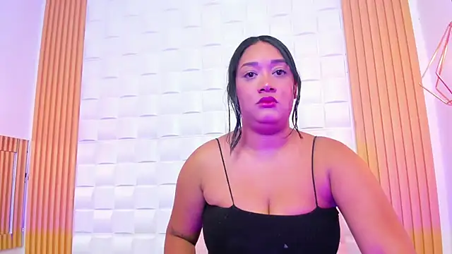 Snapshot of AriaBelle chatting on 11/08/25, 11:03 AriaBelle online show from 11/08/25, 11:03