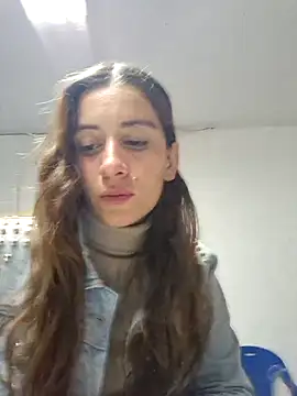 aytanna torrez online show from 10/29/25, 04:06