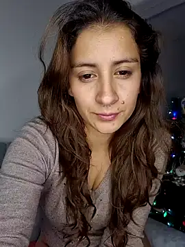 aytanna torrez online show from 12/17/25, 02:05