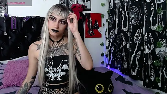 mayaREDdoll online show from 05/09/26, 04:38