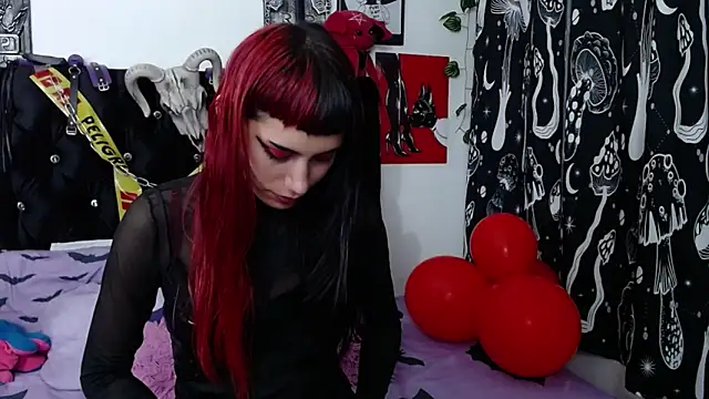 mayaREDdoll online show from 02/15/26, 10:03