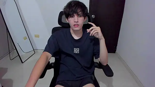 Snapshot of eren_188 chatting on 05/15/26, 03:37 eren 188 online show from 05/15/26, 03:37