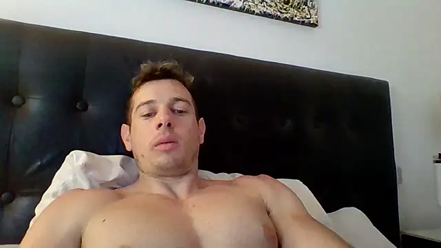 luca23millo90 online show from 09/12/25, 02:44