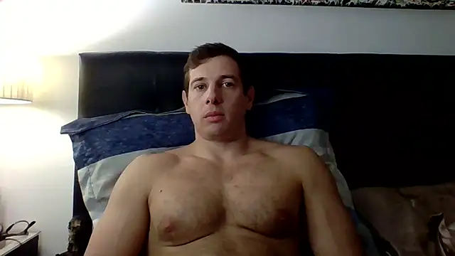 luca23millo90 online show from 04/16/26, 04:02