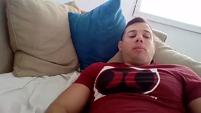 luca23millo90 online show from 10/19/25, 05:37