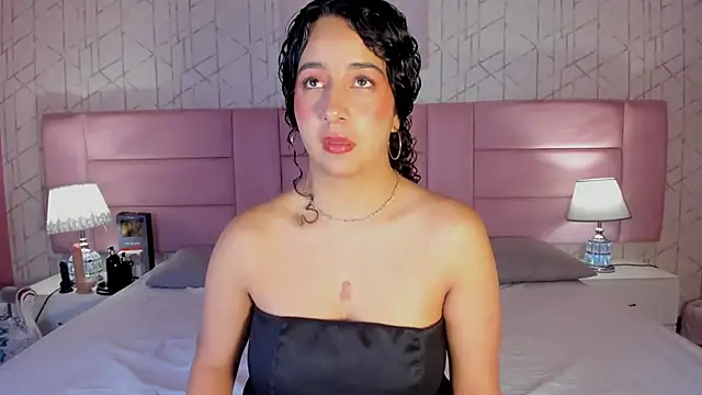 BellaSwwan online show from 12/03/25, 12:59