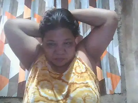Snapshot of xxbernxxx chatting on 05/30/26, 12:17 xxbernxxx online show from 05/30/26, 12:17