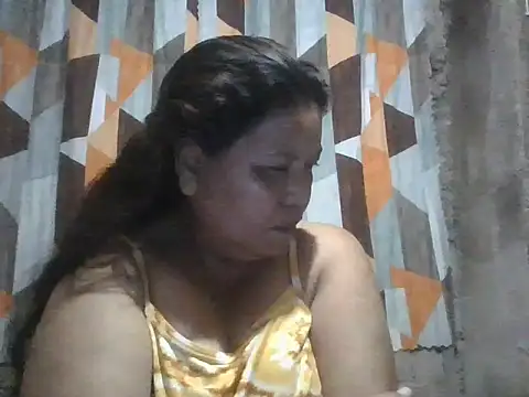 Snapshot of xxbernxxx chatting on 05/20/26, 02:14 xxbernxxx online show from 05/20/26, 02:14
