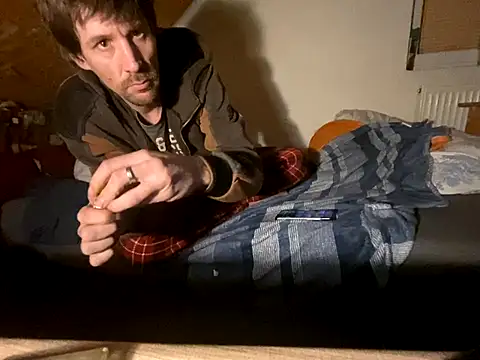 Salon1986 online show from 11/29/25, 05:29