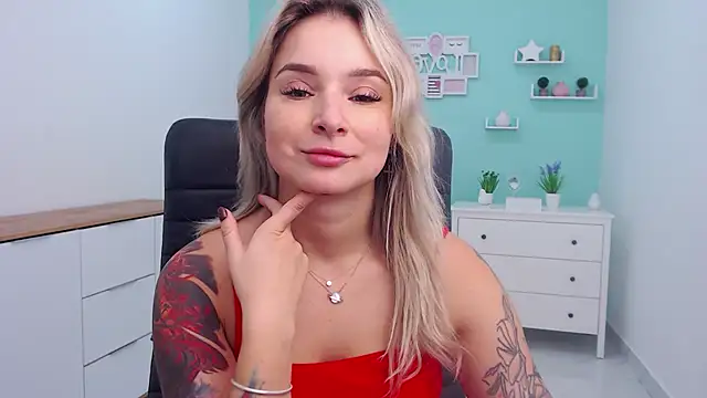 LilFleurish online show from 11/11/25, 05:24