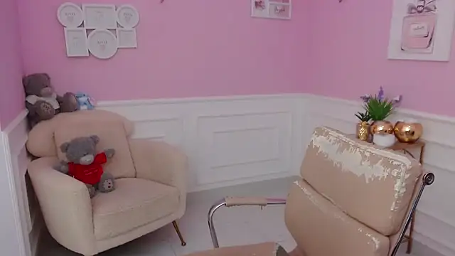 LilFleurish online show from 11/05/25, 05:21