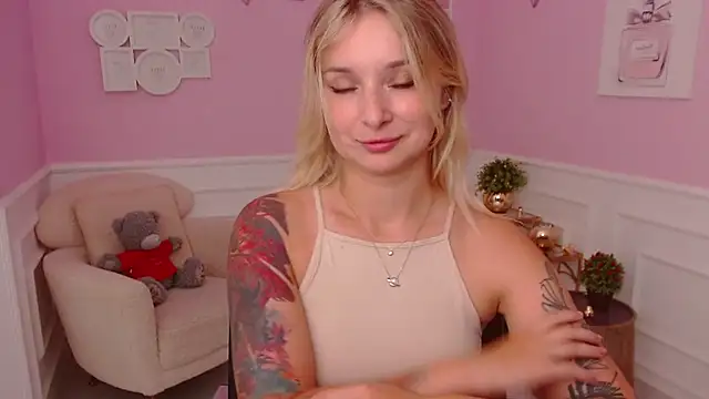 LilFleurish online show from 07/08/26, 04:24