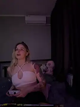 LilFleurish online show from 05/15/26, 07:12