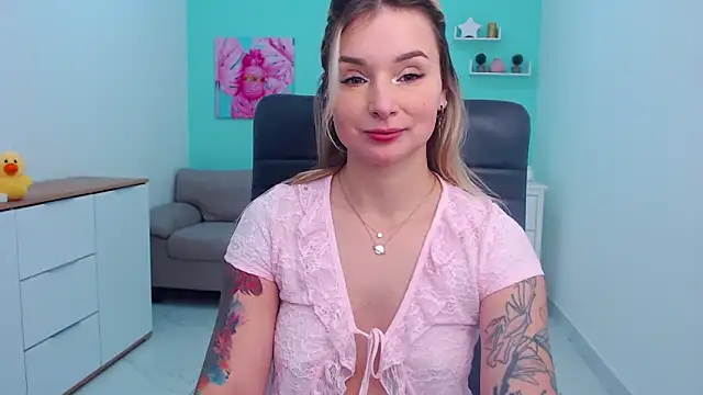 LilFleurish online show from 12/21/25, 05:31