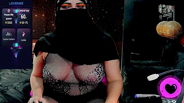 SultanaLayla online show from 11/22/25, 08:40