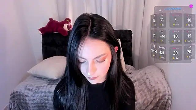 sarah saenz  online show from 05/22/26, 06:00