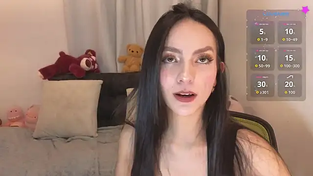 sarah saenz  online show from 05/31/26, 05:24