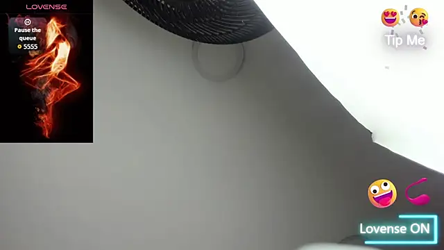 Snapshot of sweet__vanessa1 chatting on 09/30/25, 03:34 sweet vanessa1 online show from 09/30/25, 03:34