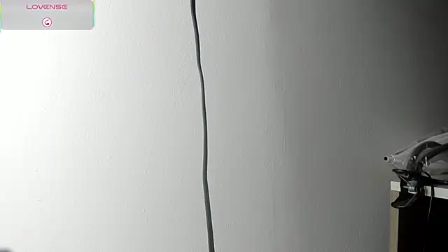 Snapshot of sweet__vanessa1 chatting on 12/14/25, 05:02 sweet vanessa1 online show from 12/14/25, 05:02