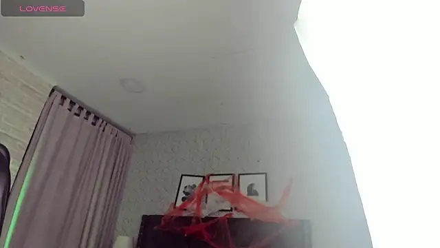 Snapshot of sweet__vanessa1 chatting on 11/01/25, 02:29 sweet vanessa1 online show from 11/01/25, 02:29