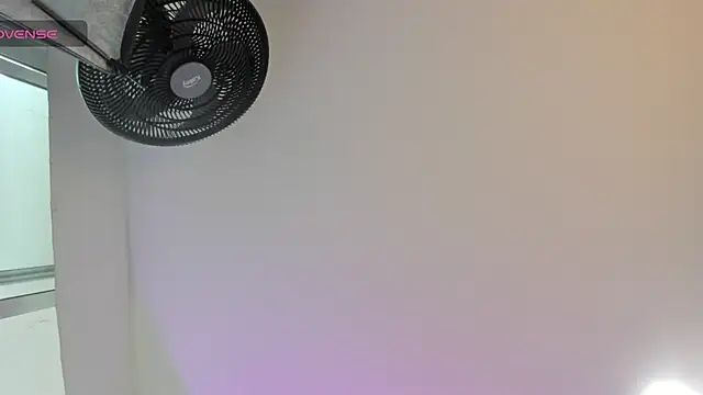 Snapshot of sweet__vanessa1 chatting on 07/05/26, 11:00 sweet vanessa1 online show from 07/05/26, 11:00