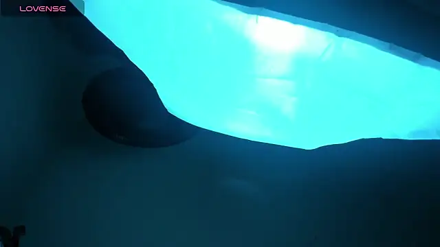 Snapshot of sweet__vanessa1 chatting on 11/05/25, 03:31 sweet vanessa1 online show from 11/05/25, 03:31