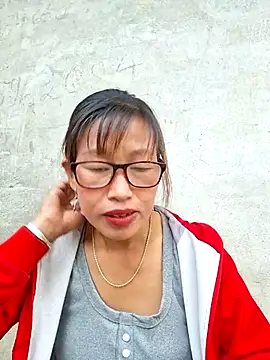 ngocngoc cute online show from 10/13/25, 02:02