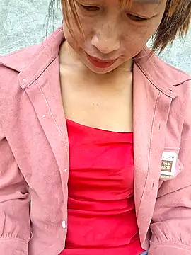 Snapshot of ngocngoc_cute chatting on 06/25/26, 12:08 ngocngoc cute online show from 06/25/26, 12:08