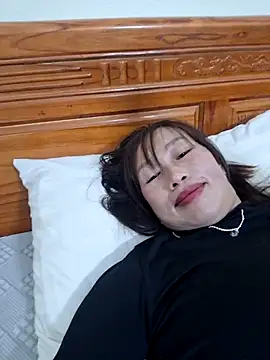 ngocngoc cute online show from 12/21/25, 01:24