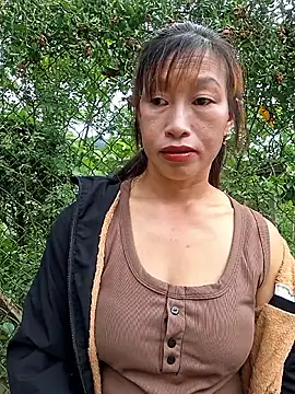 Snapshot of ngocngoc_cute chatting on 05/24/26, 10:37 ngocngoc cute online show from 05/24/26, 10:37
