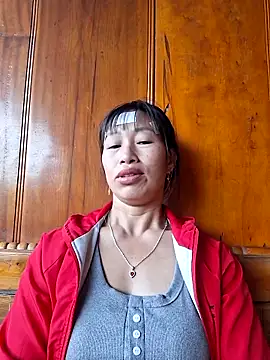 ngocngoc cute online show from 10/18/25, 03:52