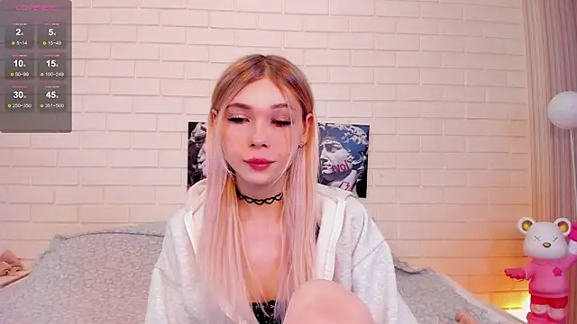 Blondy Fina online show from 12/01/25, 04:13