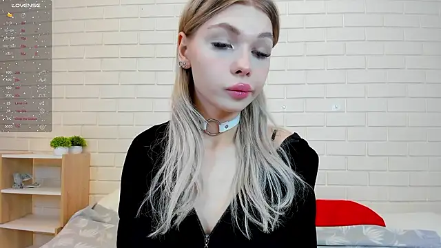 Blondy Fina online show from 02/22/26, 04:48