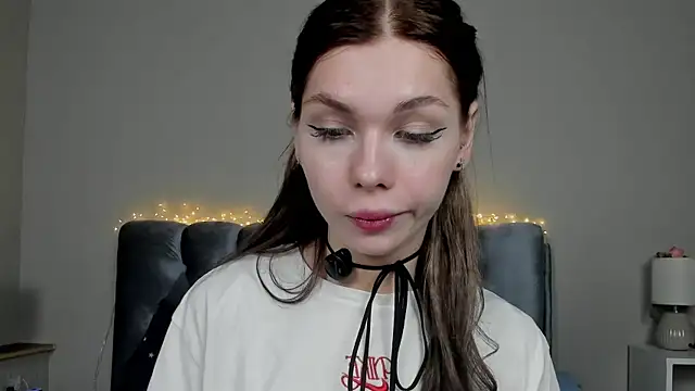 Snapshot of Blondy_Fina chatting on 07/07/26, 04:37 Blondy Fina online show from 07/07/26, 04:37
