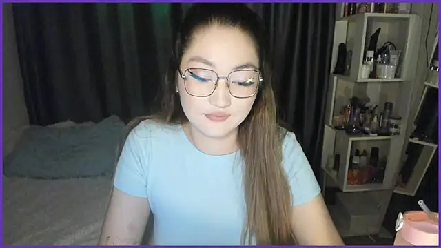 Snapshot of lyra_x chatting on 10/01/25, 01:26 lyra x online show from 10/01/25, 01:26