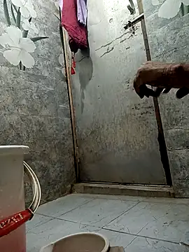 soni yhakur online show from 10/10/25, 03:51